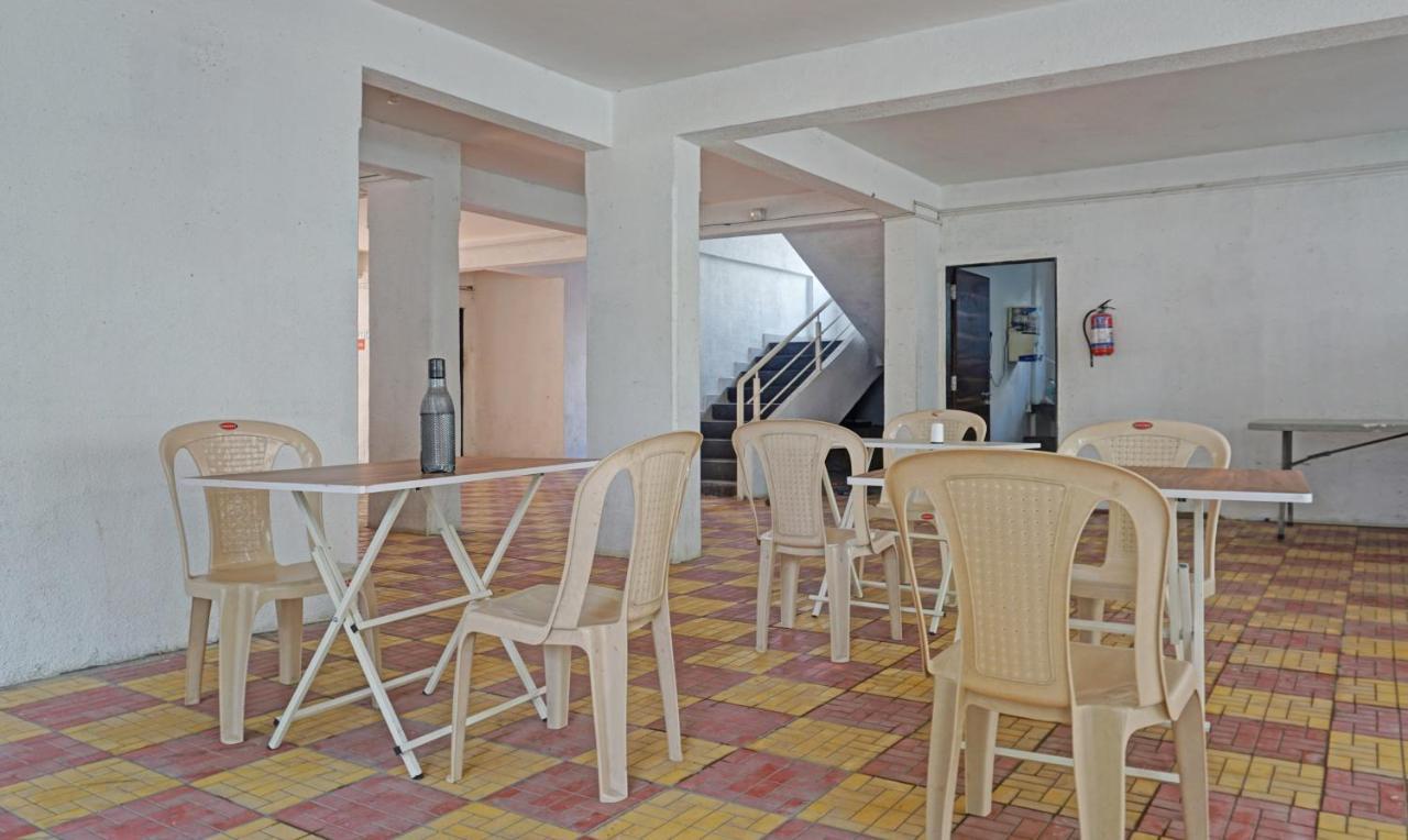 Itsy Hotels Ay Plus Hotels Kharadi Esterno foto