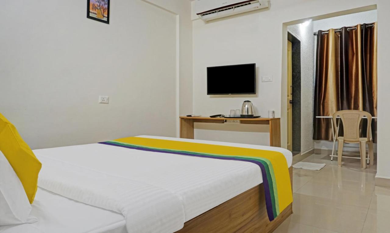 Itsy Hotels Ay Plus Hotels Kharadi Esterno foto