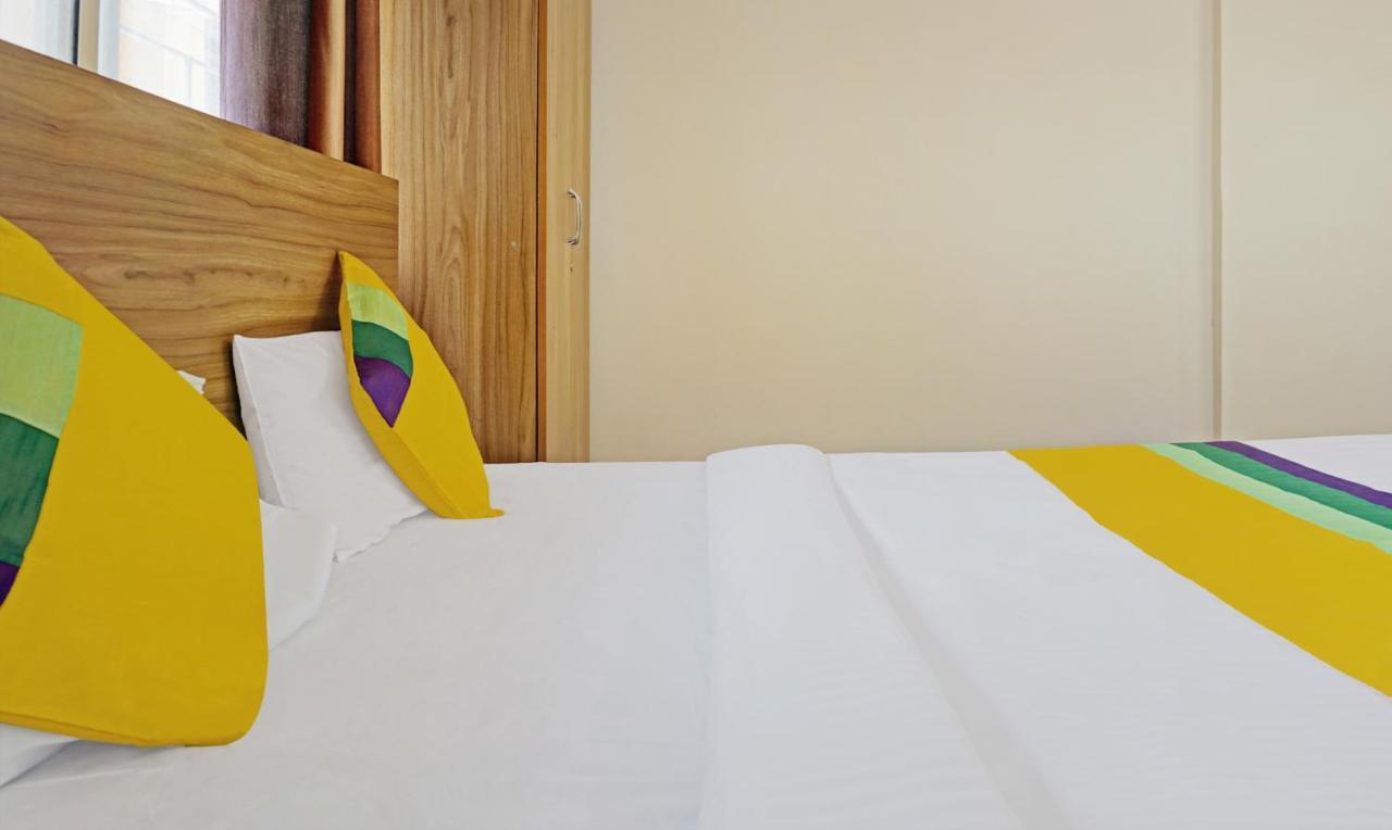 Itsy Hotels Ay Plus Hotels Kharadi Esterno foto