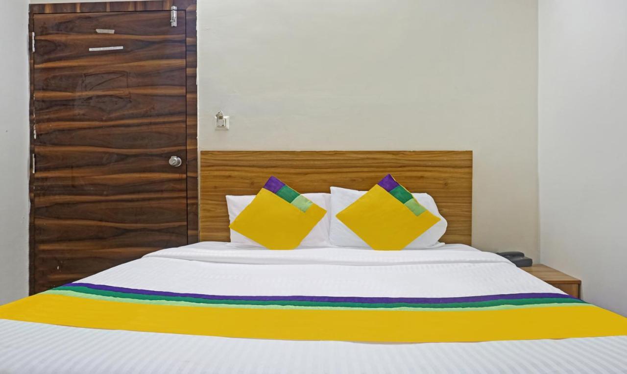 Itsy Hotels Ay Plus Hotels Kharadi Esterno foto