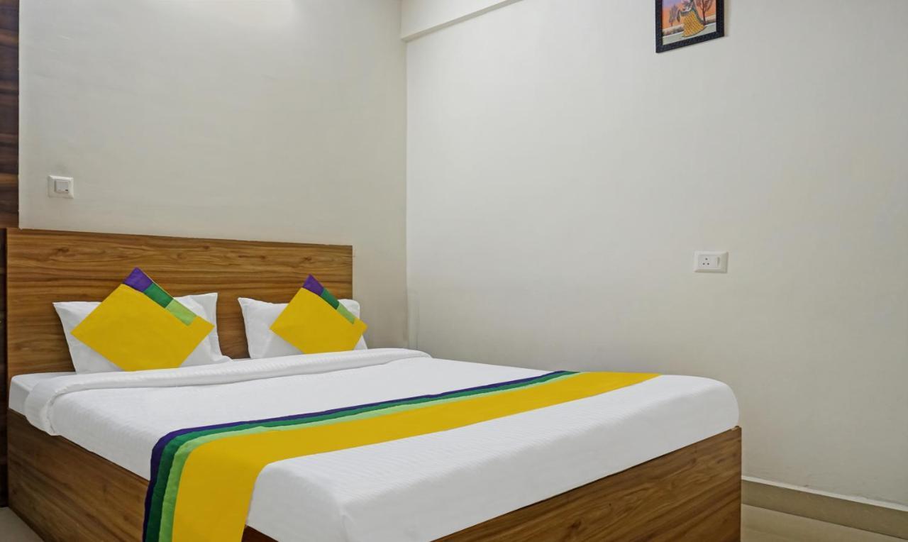 Itsy Hotels Ay Plus Hotels Kharadi Esterno foto
